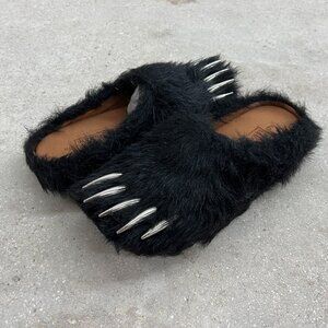 Bravest Studios Bear Claw Mule Men's Black - New